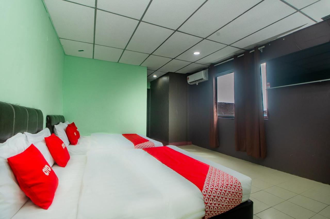 Oyo 90124 Payang Puri Baru Hotel Sarikei Esterno foto