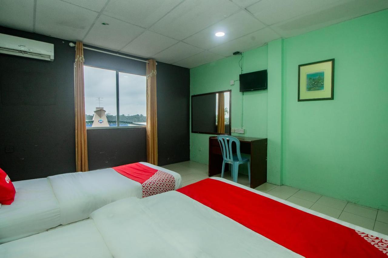 Oyo 90124 Payang Puri Baru Hotel Sarikei Esterno foto