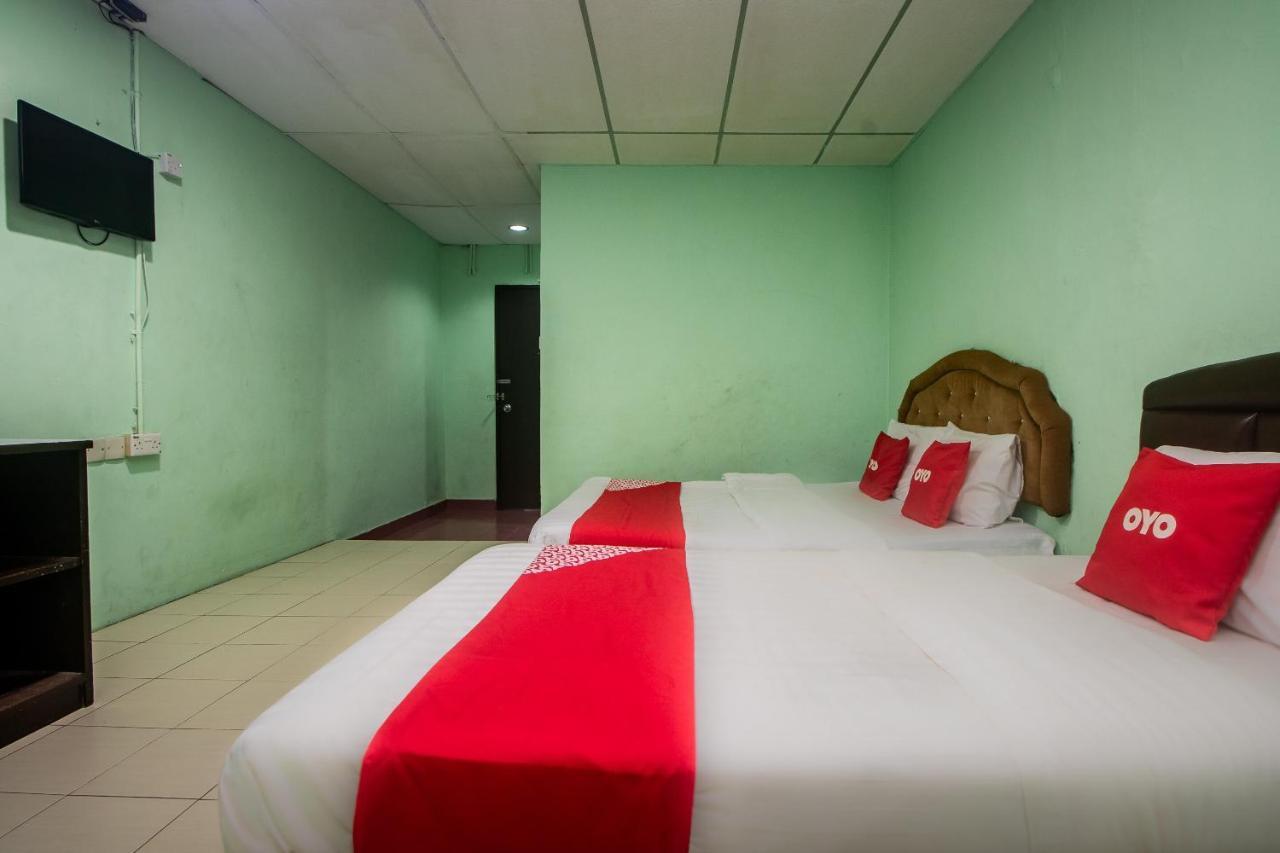 Oyo 90124 Payang Puri Baru Hotel Sarikei Esterno foto