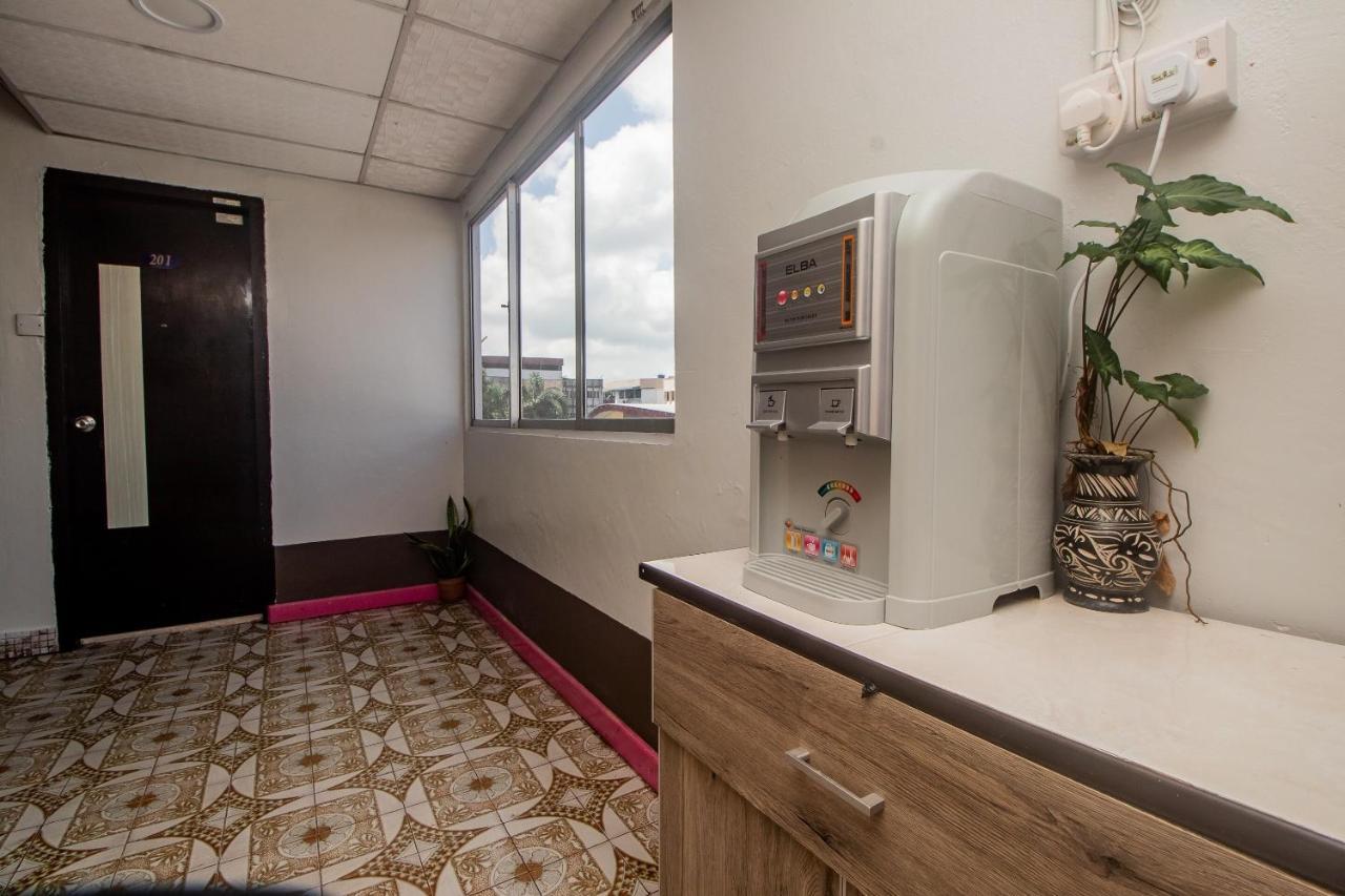 Oyo 90124 Payang Puri Baru Hotel Sarikei Esterno foto